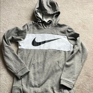 Nike Gray Sweatshirt with Swoosh Logo. Men’s size small. Worn in good condition
